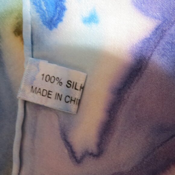 Two separate Watercolor scarves - Picture 7 of 13